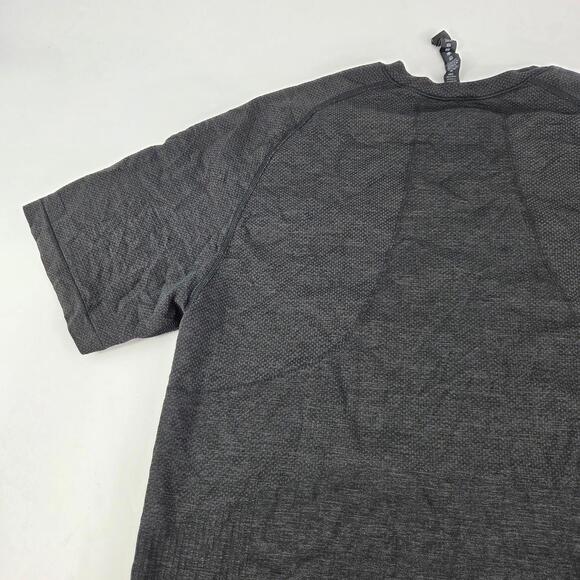 Lululemon Metal Vent Tech Short-Sleeve Shirt Size M Gray Gym Workout T-Shirt - Picture 5 of 11